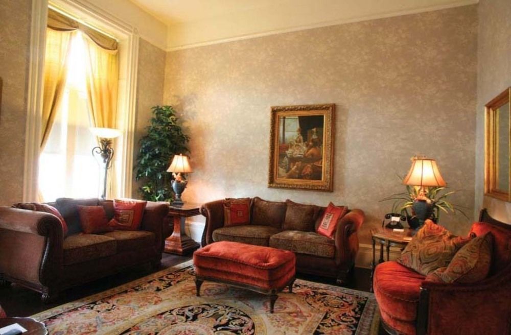 The Martha Washington Inn And Spa 애빙던 외부 사진