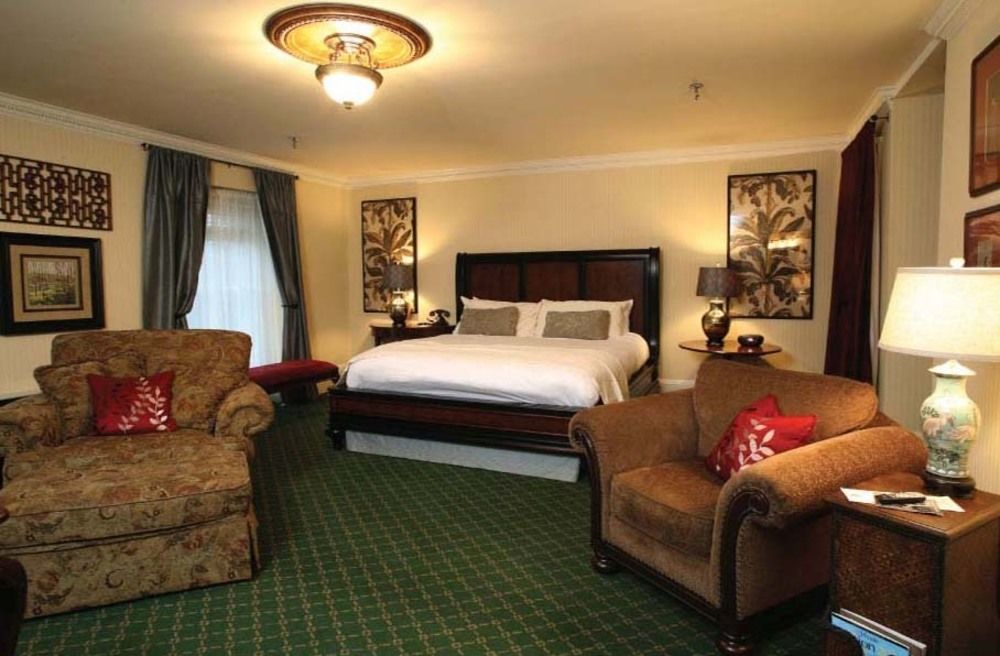 The Martha Washington Inn And Spa 애빙던 외부 사진