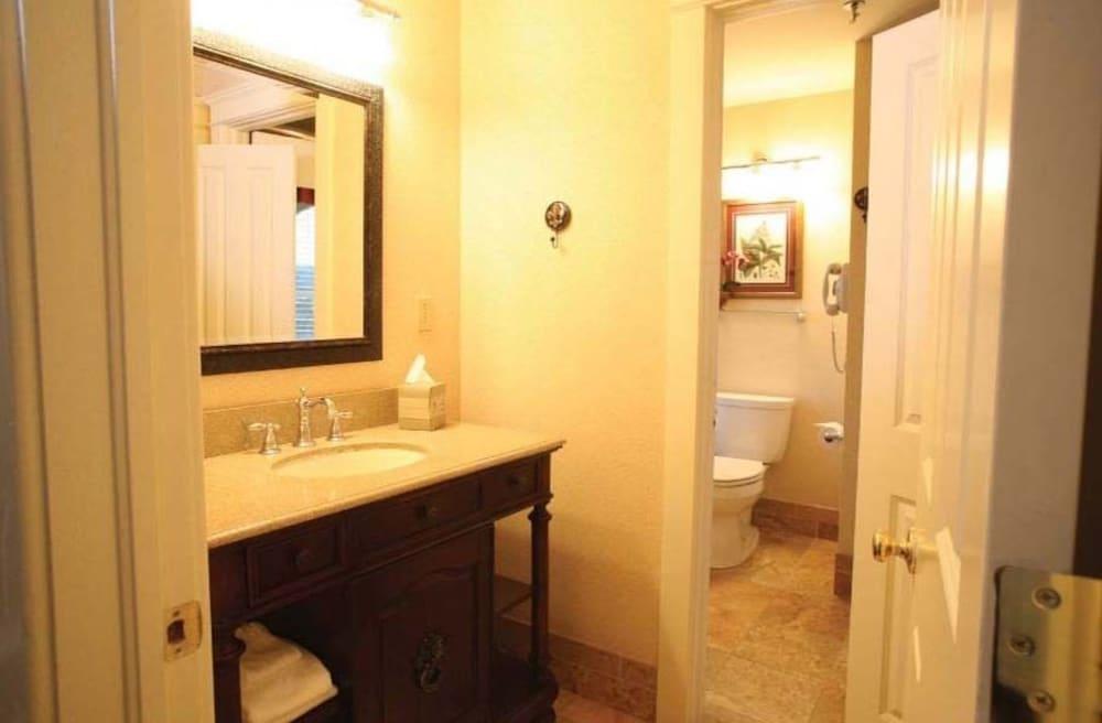 The Martha Washington Inn And Spa 애빙던 외부 사진