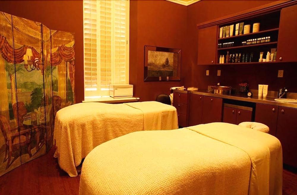 The Martha Washington Inn And Spa 애빙던 외부 사진