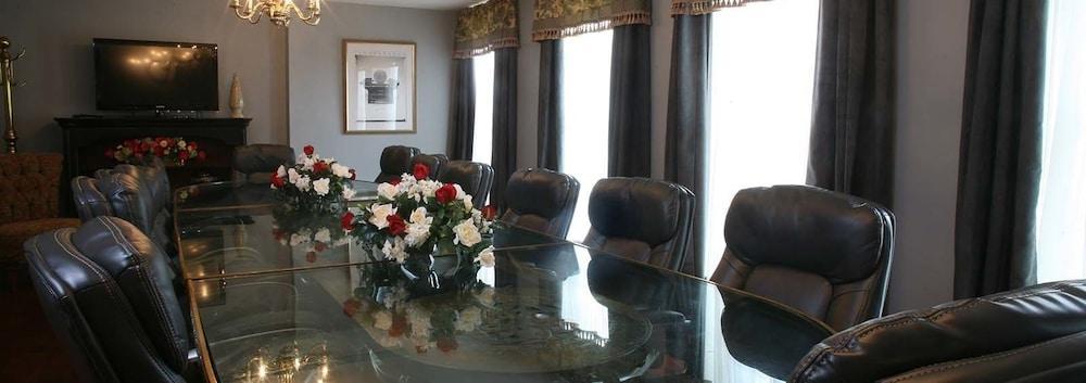 The Martha Washington Inn And Spa 애빙던 외부 사진